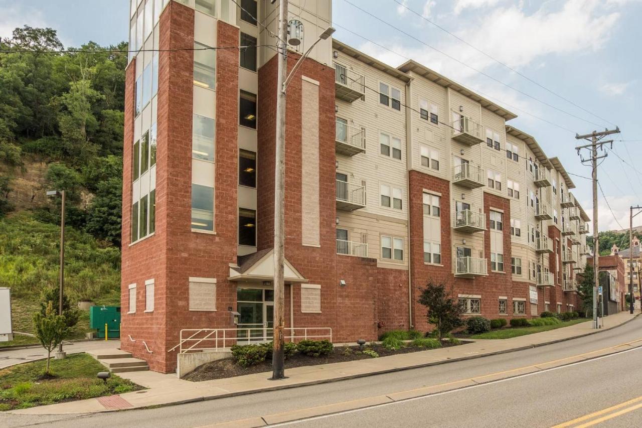 Frontdesk Portal Place Apts Oakland Pittsburgh Exterior photo